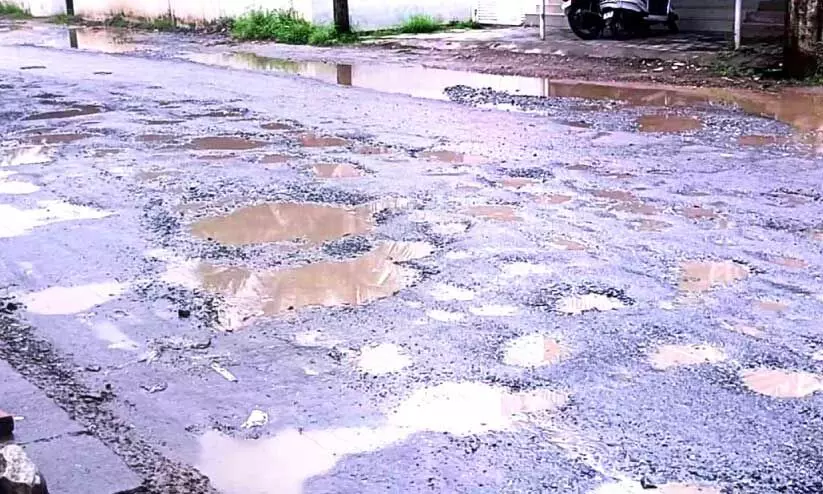 Aluva-Munnar road Aluva-Munnar road