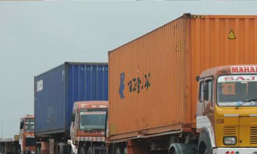 ചർച്ച അലസി: വല്ലാർപാടത്ത് ലോറി വർക്കേഴ്സ് ആഗസ്റ്റ് ഒന്ന് മുതൽ പണിമുടക്കും