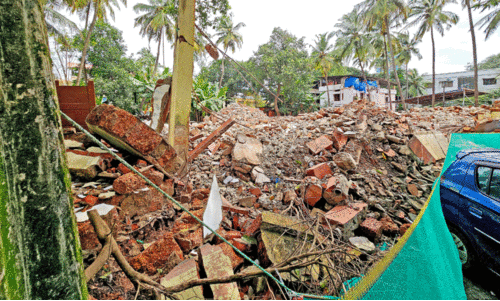 ബീച്ച് അഗ്നിരക്ഷ നിലയം;  കെട്ടിടാനുമതി വൈകുന്നു