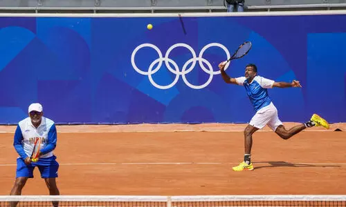 ഒളിമ്പിക്സ് ടെന്നീസ്: രോഹൻ ബൊപ്പണ്ണ-എൻ.ശ്രീറാം സഖ്യം പുറത്ത്; ഇന്ത്യൻ പ്രതീക്ഷകൾ അവസാനിച്ചു ഒളിമ്പിക്സ് ടെന്നീസ്: രോഹൻ ബൊപ്പണ്ണ-എൻ.ശ്രീറാം സഖ്യം പുറത്ത്; ഇന്ത്യൻ പ്രതീക്ഷകൾ അവസാനിച്ചു