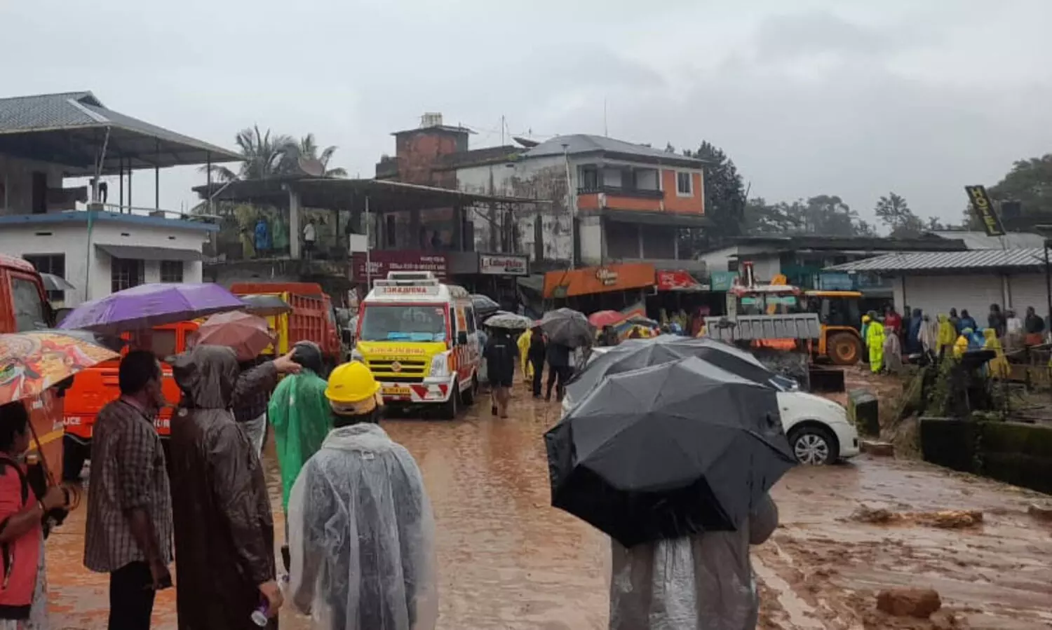 ചൂരൽമല ദുരന്തം: 22 കുട്ടികളെ കുറിച്ച് യാതൊരു വിവരവുമില്ലെന്ന് സ്കൂൾ പ്രിൻസിപ്പൽ