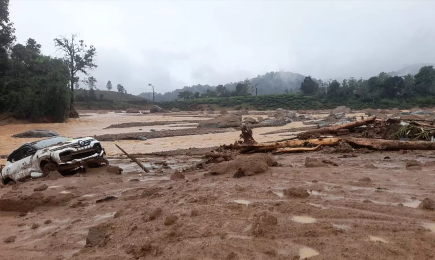 ഉരുൾപൊട്ടൽ: 93 മൃതദേഹങ്ങൾ കണ്ടെടുത്തു; 33 പേരെ തിരിച്ചറിഞ്ഞു, പരിക്കേറ്റ നൂറിലധികം പേർ ആശുപത്രിയിൽ