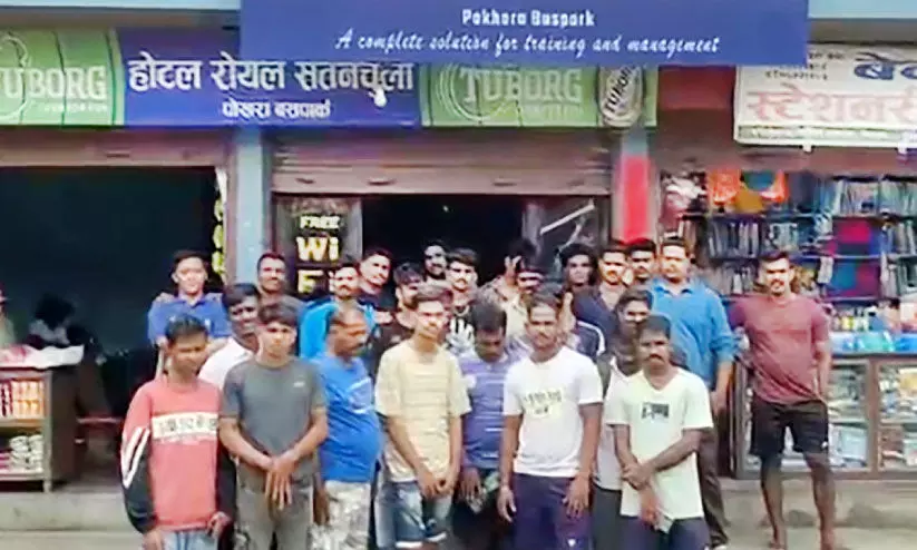 തമിഴ്നാട്ടിൽ നിന്നുള്ള സംഘം തമിഴ്നാട്ടിൽ നിന്നുള്ള സംഘം