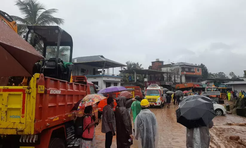 കാഴ്ച കാണാനുള്ള സ്ഥലമല്ല...ദയവായി ആവശ്യമില്ലാത്തവർ ഇങ്ങോട്ട് വരരുത്...