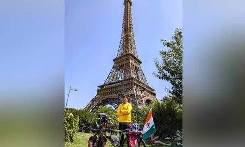 Faiz Ashraf Ali in Paris