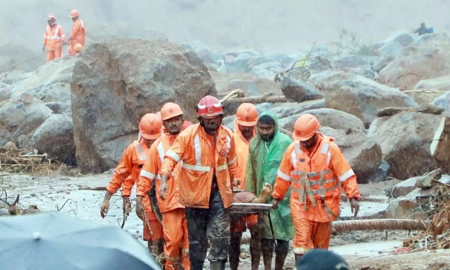 ഉരുള്‍പൊട്ടലില്‍ കാണാതായത് 225 പേരെന്ന് ഔദ്യോഗിക കണക്ക്; മരണം 200 കടന്നു