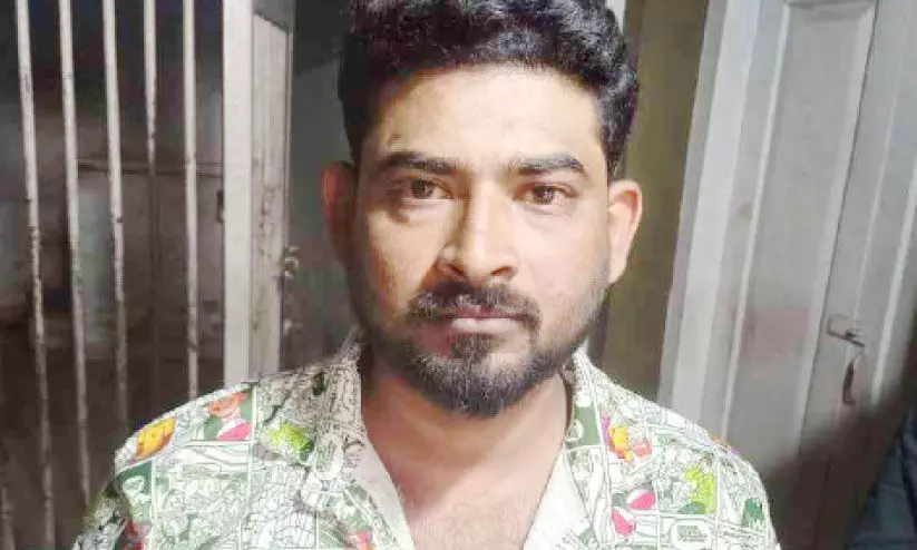 അ​ഖി​ൽ രാ​ജ്