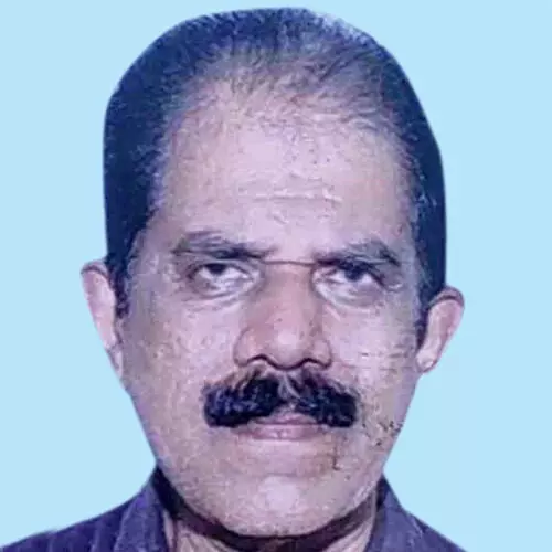 ബൈ​ക്ക​പ​ക​ട​ത്തി​ൽ  ചി​കി​ത്സ​യി​ലി​രു​ന്ന  വ​യോ​ധി​ക​ൻ മ​രി​ച്ചു