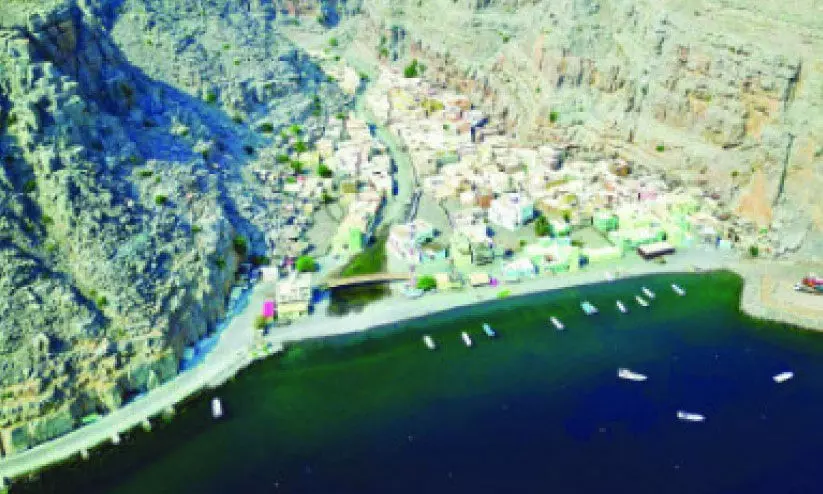 കുംസാർ ഗ്രാമത്തിൽനിന്നുള്ള കാഴ്ച കുംസാർ ഗ്രാമത്തിൽനിന്നുള്ള കാഴ്ച