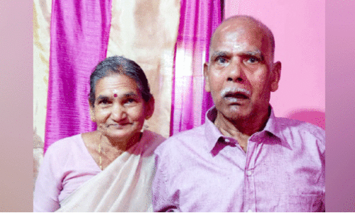 മുട്ടിവിളിച്ചപ്പോ​ഴേക്കും ചുമരടക്കം വീണു; പിന്നെ...