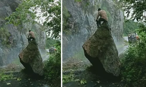 കക്കയം ഡാം റോഡിൽ പാറക്കൂട്ടം അടർന്ന് വീണു