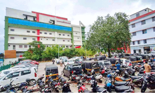 Punalur Taluk Hospital Parking
