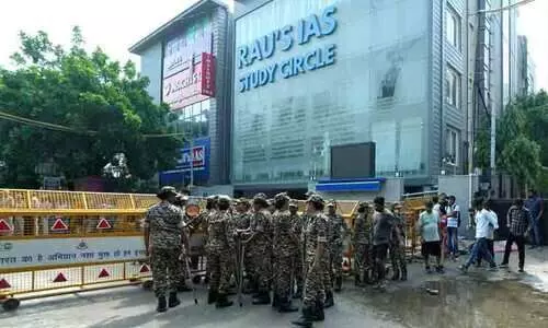 മനുഷ്യ ജീവന് ഒരു വിലയുമില്ലേ? ഡൽഹി ഐ.എ.എസ് കോച്ചിങ് സെന്ററിലെ മുങ്ങിമരണങ്ങളിൽ ഹൈകോടതി മനുഷ്യ ജീവന് ഒരു വിലയുമില്ലേ? ഡൽഹി ഐ.എ.എസ് കോച്ചിങ് സെന്ററിലെ മുങ്ങിമരണങ്ങളിൽ ഹൈകോടതി