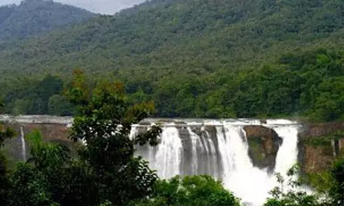 അതിരപ്പിള്ളി-മലക്കപ്പാറ യാത്രാ നിയന്ത്രണം തുടരും