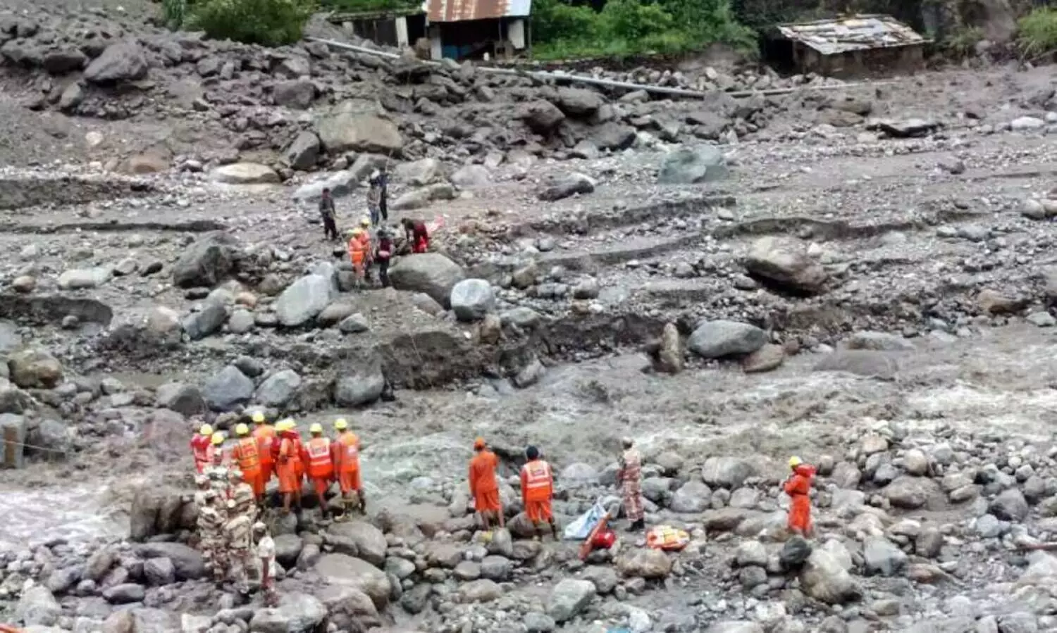 ആഗസ്റ്റ് ഏഴ് വരെ മഴ കനക്കുമെന്ന് പ്രവചനം; ഹിമാചലിൽ 114 റോഡുകൾ അടച്ചു