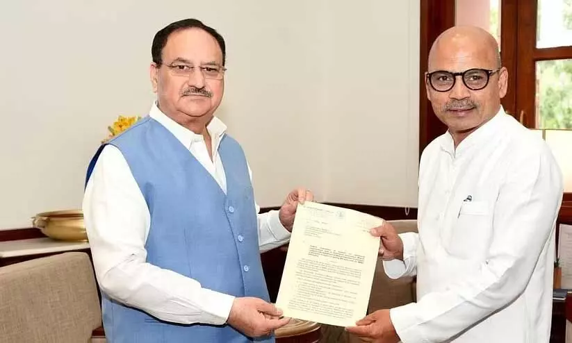 റെ​യ്ചൂ​രി​ൽ ‘എ​യിം​സ്’ ആ​വ​ശ്യ​പ്പെ​ട്ട് കേ​ന്ദ്ര മ​ന്ത്രി​ക്ക് നി​വേ​ദ​നം