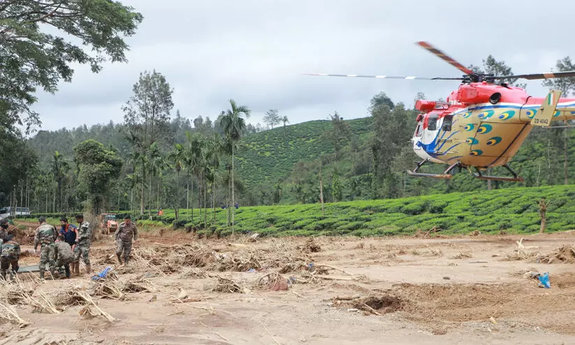 ദുരിതബാധിത പ്രദേശങ്ങളിൽ ഡ്രോൺ സർവേ; പഴയ ചിത്രവുമായി താരതമ്യം ചെയ്ത് തിരച്ചിൽ നടത്തും ദുരിതബാധിത പ്രദേശങ്ങളിൽ ഡ്രോൺ സർവേ; പഴയ ചിത്രവുമായി താരതമ്യം ചെയ്ത് തിരച്ചിൽ നടത്തും