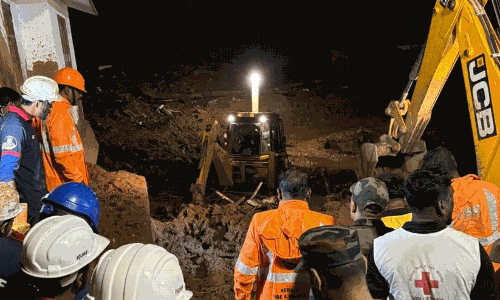 ജീവന്റെ തുടിപ്പുണ്ടോ? ഹ്യൂമന്‍ റെസ്ക്യൂ റഡാറിൽ സിഗ്നൽ, തിരച്ചിലിൽ നിരാശ