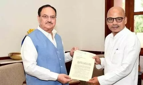 റെ​യ്ചൂ​രി​ൽ ‘എ​യിം​സ്’ ആ​വ​ശ്യ​പ്പെ​ട്ട് കേ​ന്ദ്ര മ​ന്ത്രി​ക്ക് നി​വേ​ദ​നം