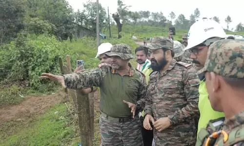 മോഹൻലാൽ വയനാട് ഉരുൾ ദുരന്ത ഭൂമിയിൽ