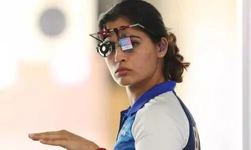 മൂന്നാം മെഡൽ തലനാരിഴക്ക് നഷ്ടം; മനു ഭാക്കർ ഫിനിഷ് ചെയ്തത് നാലാം സ്ഥാനത്ത്