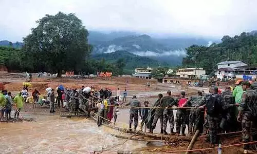 വയനാട്ടിലെ ദുരിതബാധിതർക്ക് വേഗത്തിൽ പണം നൽകണം -ഇൻഷുറൻസ് കമ്പനികളോട് കേന്ദ്രം വയനാട്ടിലെ ദുരിതബാധിതർക്ക് വേഗത്തിൽ പണം നൽകണം -ഇൻഷുറൻസ് കമ്പനികളോട് കേന്ദ്രം