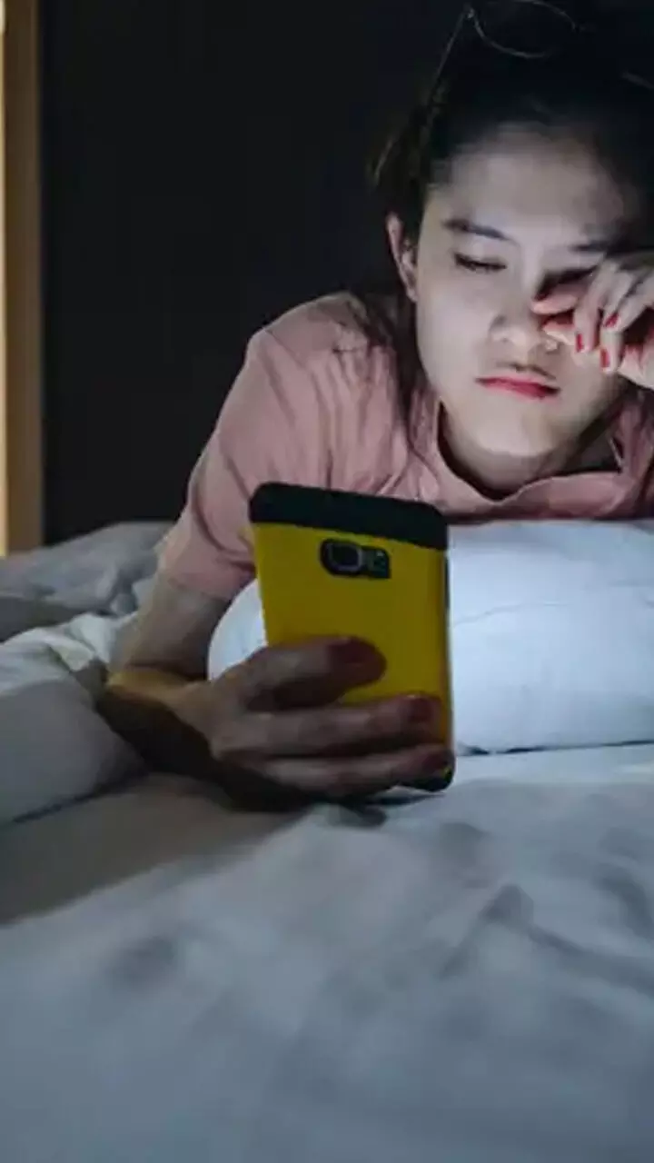 രാത്രി വളരെ വൈകി ഉറങ്ങുന്നവരാണോ?