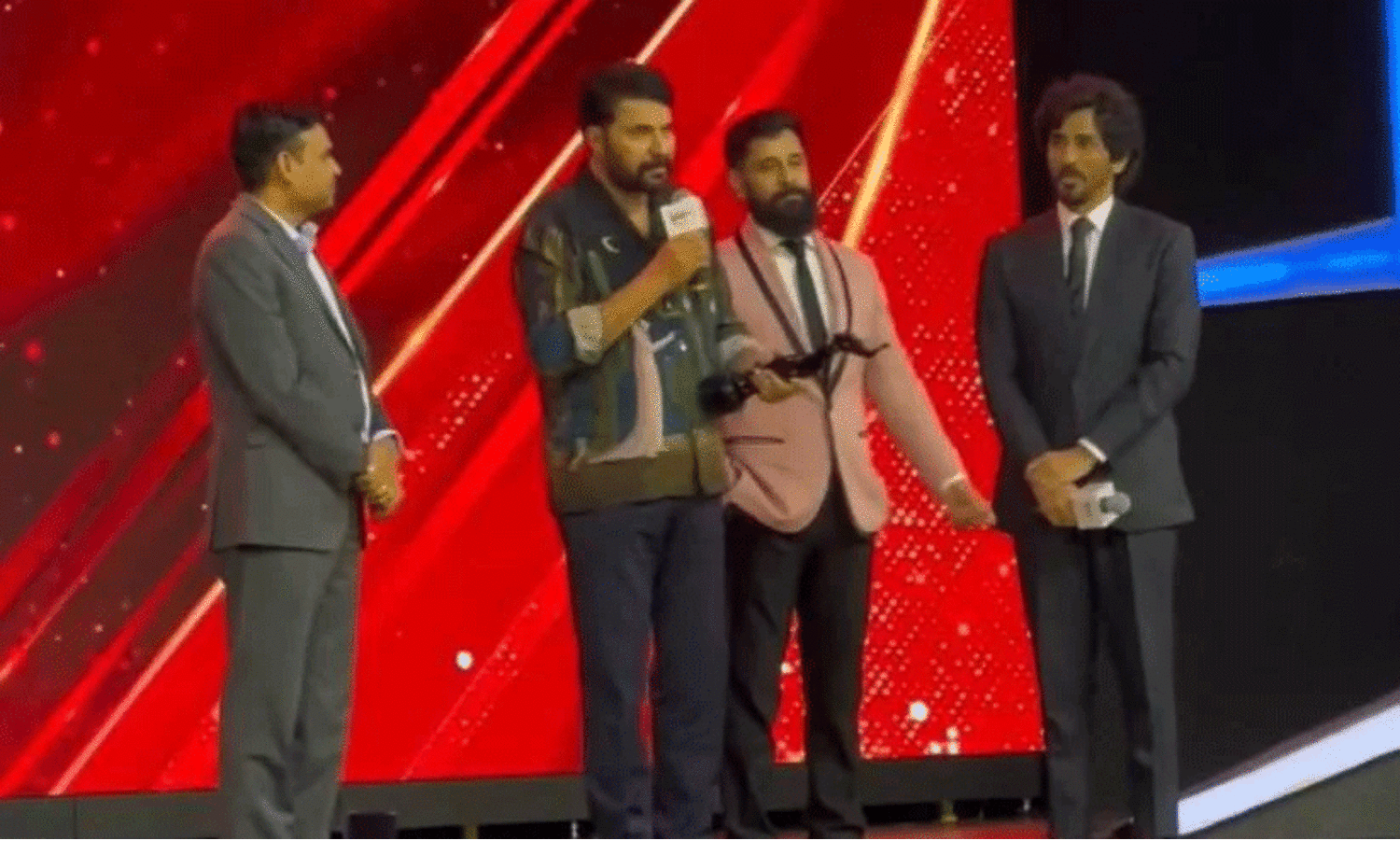 Mammootty Seeks   Help To Wayanadu In Filmfare award