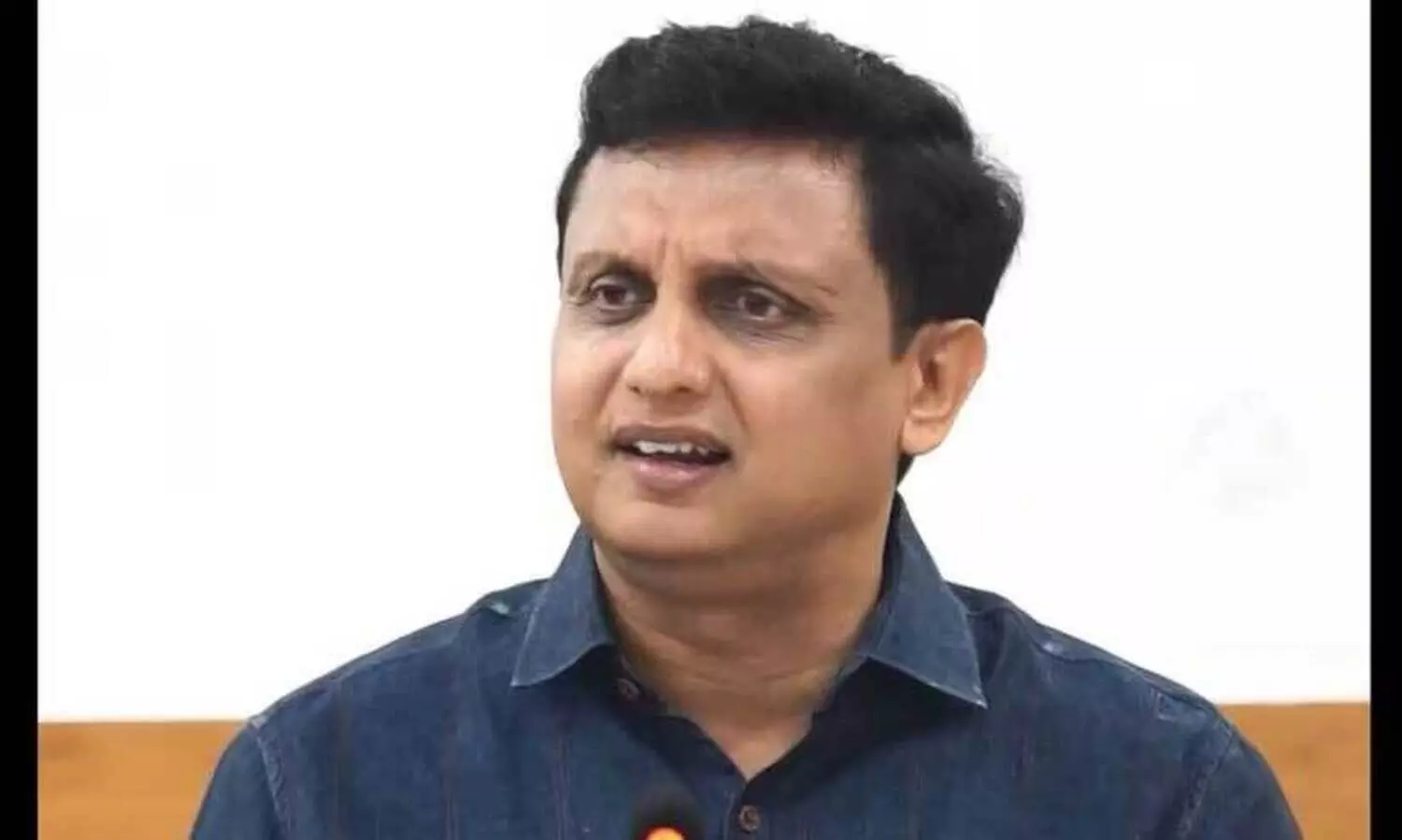 ‘ഭക്ഷണം നൽകാൻ ആര് വന്നാലും അതിനൊരു തടസ്സവുമില്ല’; ഊട്ടുപുര പൂട്ടിച്ച പൊലീസ് നടപടി പരിശോധിക്കണമെന്ന് മന്ത്രി മുഹമ്മദ് റിയാസ്