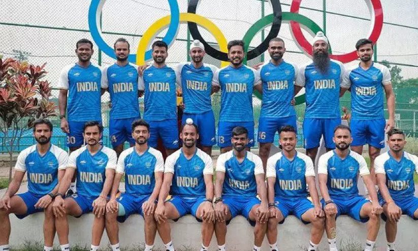 ഇന്ത്യൻ ഹോക്കി ടീം പാരിസിൽ