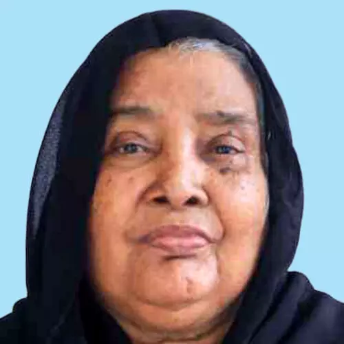 ആ​മി​ന​ക്കു​ട്ടി