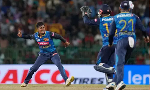 കറങ്ങി വീണ് ഇന്ത്യ; ജെഫ്രി വാൻഡർസേക്ക് ആറു വിക്കറ്റ്; ലങ്കൻ ജയം 32 റൺസിന്