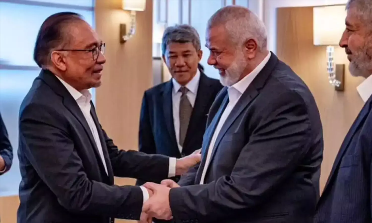 Anwar ibrahim, ismail Haniyeh