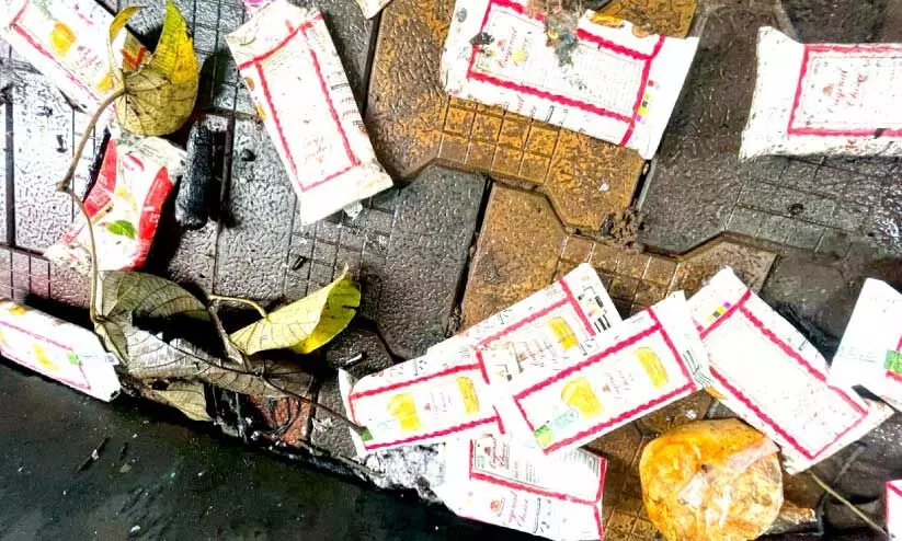 Packet of Karnataka Liquor Packet of Karnataka Liquor