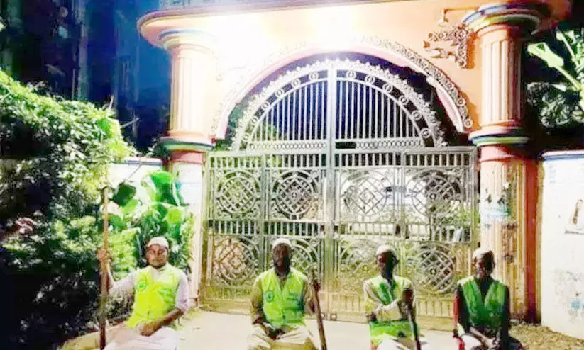 ബംഗ്ലാ​ദേശിൽ ഹിന്ദുക്കളെ സംരക്ഷിക്കാൻ   പള്ളികളിലൂടെ ആഹ്വാനം