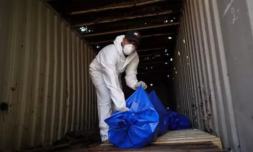 മരിച്ചവർ പൊറുക്കില്ല ഈ ക്രൂരത! ജീർണിച്ച 89 മൃതദേഹങ്ങൾ ലോറിയിൽ കൊണ്ടുവന്ന് ഗസ്സയിൽ തള്ളി ഇസ്രായേൽ സേന