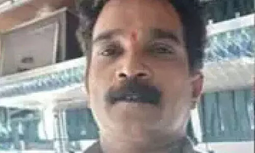 വി​ജ​യ​കു​മാ​ർ