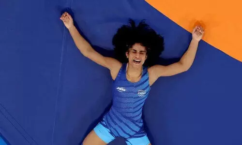 മുടി വെട്ടിയിരുന്നെങ്കിൽ അവൾക്ക് ഫൈനൽ കളിക്കാമായിരുന്നു, ഇതിൽ എന്തോ അസ്വാഭാവികതയുണ്ട്; വിനേഷ് ഫോഗട്ടിന്‍റെ ഭർതൃപിതാവ്