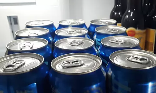 പ്രാഥമികാരോഗ്യ കേന്ദ്രത്തിലെ വാക്സിൻ ഫ്രീസറിൽ ബിയർ കുപ്പികൾ; അന്വേഷണത്തിന് ഉത്തരവ്