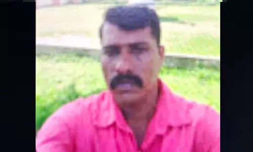 പ​ന്ത്ര​ണ്ടു​കാ​​ര​​നെ പീ​​ഡി​​പ്പി​​ച്ചെ​​ന്ന പ​​രാ​​തി​​യി​​ൽ പൊ​ലീ​സു​കാ​ര​ൻ അ​റ​സ്റ്റി​ൽ