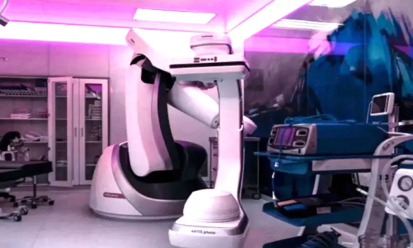 ഹൈ​ബ്രി​ഡ് ഓ​പ​റേ​ഷ​ൻ റൂം