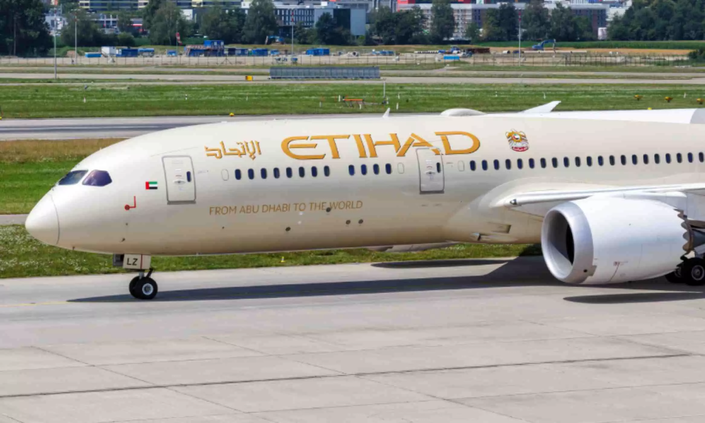 സാങ്കേതിക തകരാർ; വിമാനം വൈകിയത് 13 മണിക്കൂർ സാങ്കേതിക തകരാർ; വിമാനം വൈകിയത് 13 മണിക്കൂർ