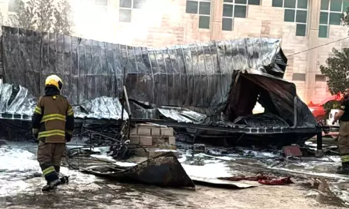 തീപിടിച്ച ഷെഡ് തീപിടിച്ച ഷെഡ്