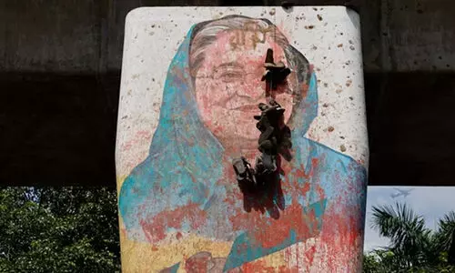 ശൈഖ് ഹസീനക്ക് ബംഗ്ലാദേശ് വിടാൻ ആഗ്രഹമുണ്ടായിരുന്നില്ല; അമ്മയുടെ ജീവൻ നഷ്ടമാകുമെന്ന് ഭയന്നുവെന്ന് മകൻ