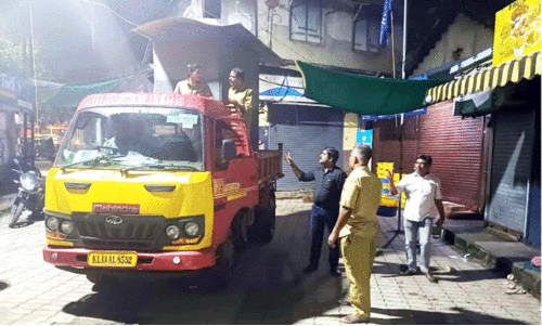 അനധികൃത തട്ടുകടകൾക്കും ബങ്കുകൾക്കുമെതിരെ നടപടി തുടങ്ങി