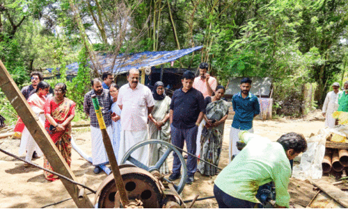 ദേ​ശീ​യ ജ​ല​പാ​ത വി​ക​സ​നം; ക​യ്പ​മം​ഗ​ല​ത്ത് ബോ​ട്ട് ജെ​ട്ടി നി​ർ​മാ​ണം തു​ട​ങ്ങി