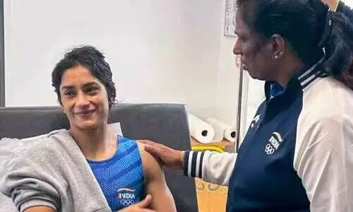 വിനേഷിന്റെ കാര്യത്തിൽ ന്യൂട്രീഷനിസ്റ്റുകൾ ചെയ്തതെന്താണ്?; ഇന്ത്യൻ കായിക രംഗം ഇനിയുമുണരാത്ത ഗാഢനിദ്രയിൽ