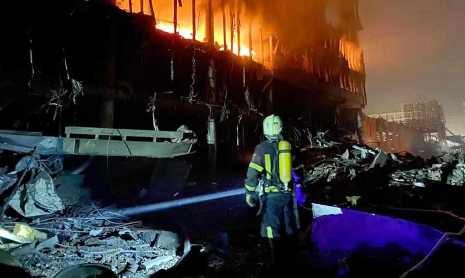 യുക്രെയ്നിലെ ഷോപ്പിംഗ് മാളിൽ റഷ്യൻ ആക്രമണം; 10 പേർ കൊല്ലപ്പെട്ടു