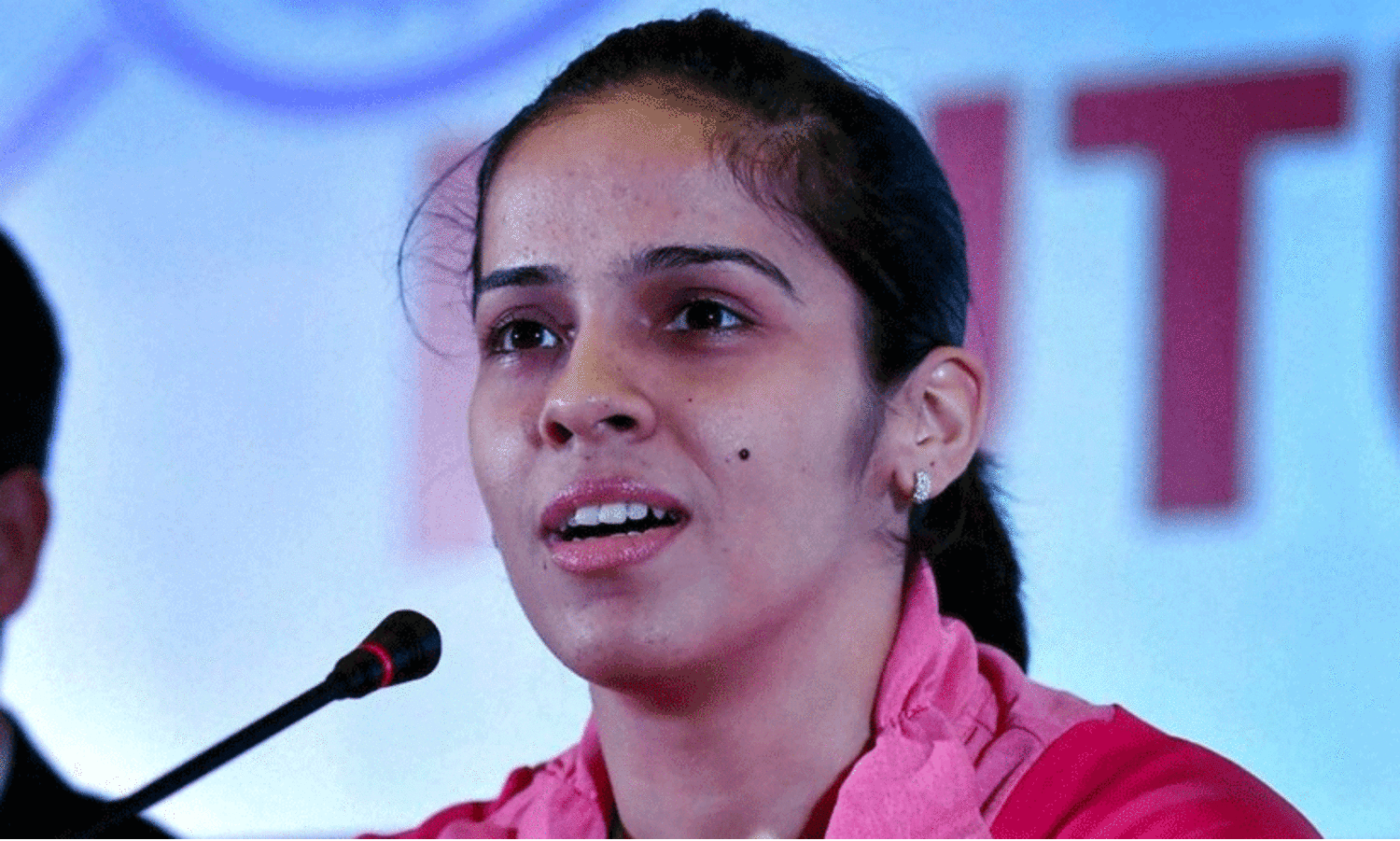 അങ്ങനെയെങ്കിൽ ബുംറക്ക് എന്‍റെ സ്മാഷ് നേരിടാൻ സാധിക്കില്ല; യുവതാരത്തിന് മറുപടിയുമായി സൈന നെഹ്വാൾ