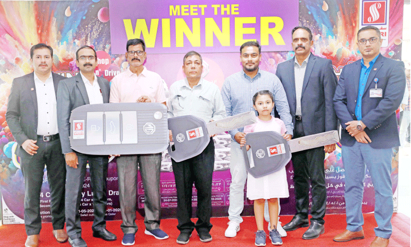 സഫാരി ‘ഷോപ് ആൻഡ് ഡ്രൈവ്’ വിജയികൾക്ക് കാറുകൾ കൈമാറി സഫാരി ‘ഷോപ് ആൻഡ് ഡ്രൈവ്’ വിജയികൾക്ക് കാറുകൾ കൈമാറി